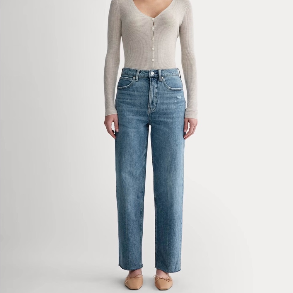 Everlane Way High Jeans in Distressed wash